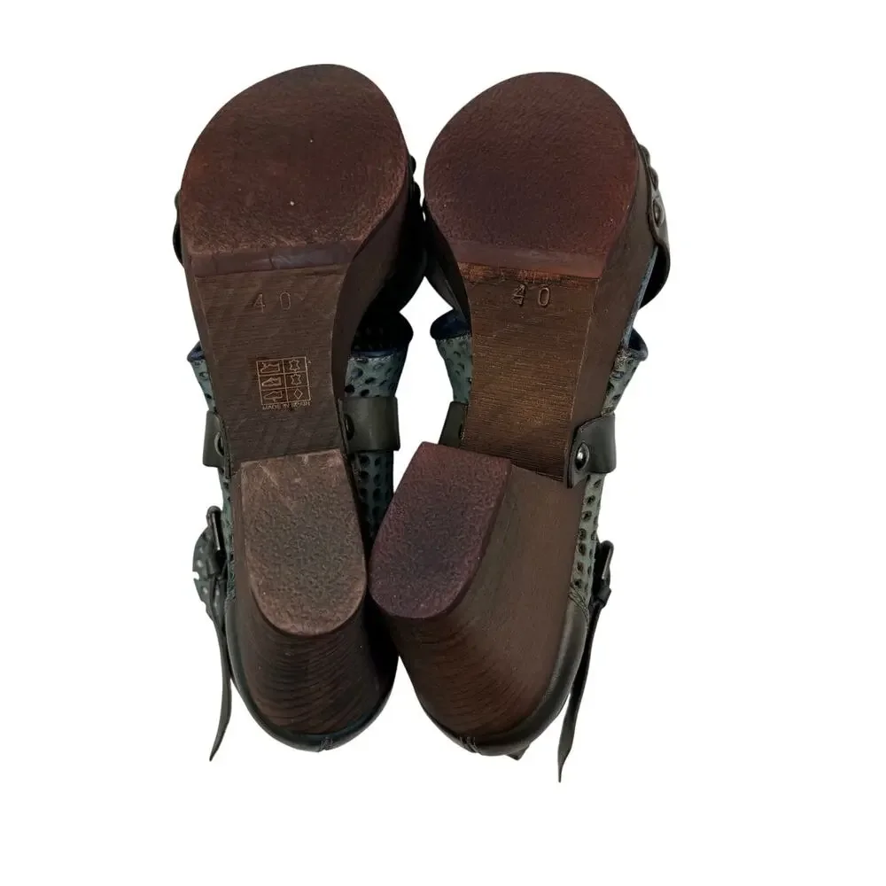Free People Rendering Laser Cut Mesh Leather Boho Hippie Clog Women's Size 40/9